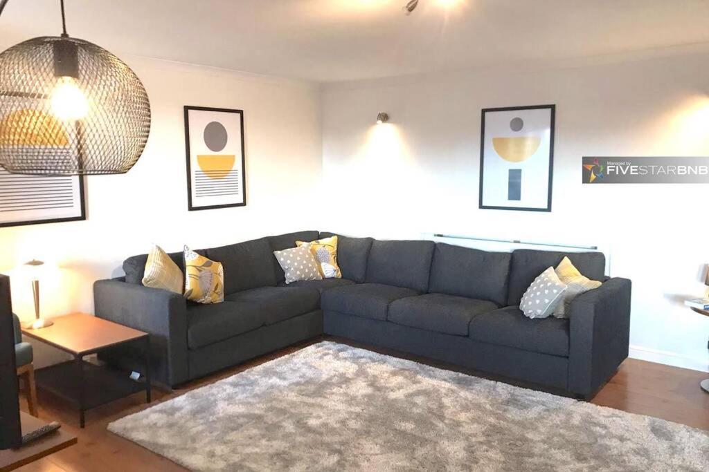 Apartmán Waterfront Living In Leith With Free Parking! Edinburgh Exteriér fotografie