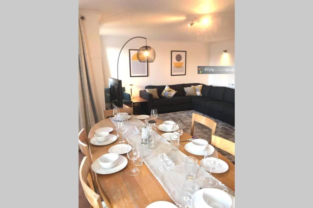 Apartmán Waterfront Living In Leith With Free Parking! Edinburgh Exteriér fotografie